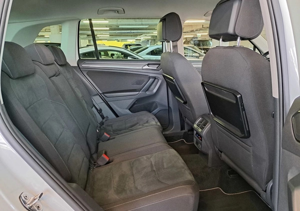 Volkswagen Tiguan cena 101900 przebieg: 130027, rok produkcji 2017 z Kraków małe 596
